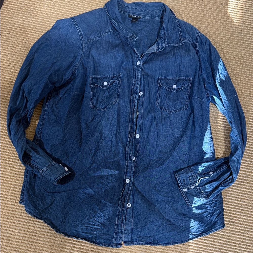 Woman Torrid  Blue Denim button shirt